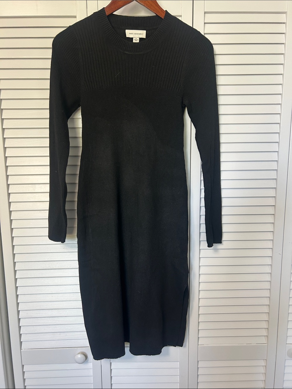 Smythe Black Ribbed Long-Sleeve Midi Dress